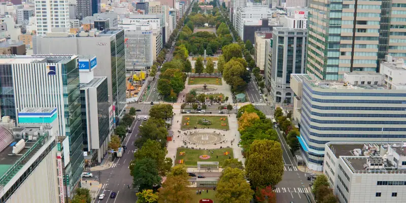 札幌：中心部を貫く大通公園